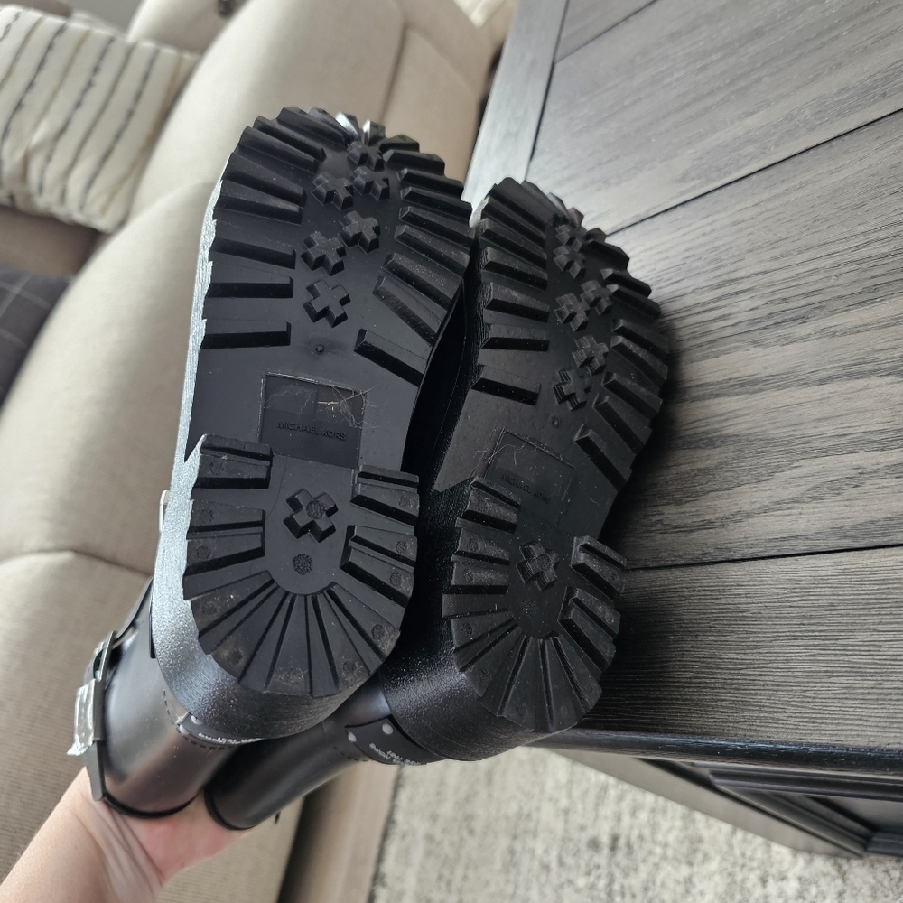 Michael Kors Davenport Rain Bootie - Picture 7 of 9